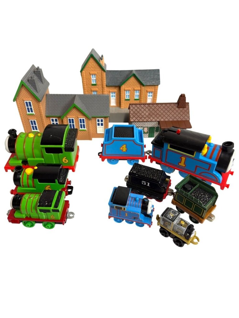 Thomas & Friends Die-Cast Train Building Playset Lot Includes Engines Buildings - Picture 1 of 11